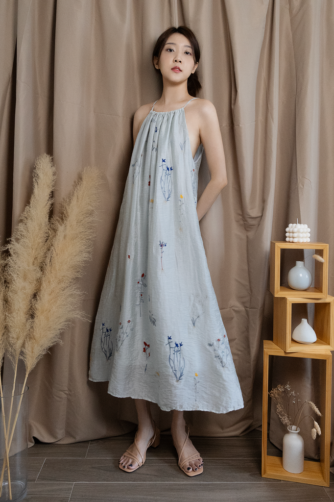 Floral Embroidery Halter Dress