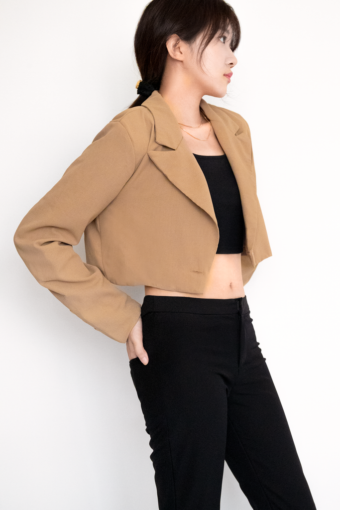 Cropped Boxy Blazer