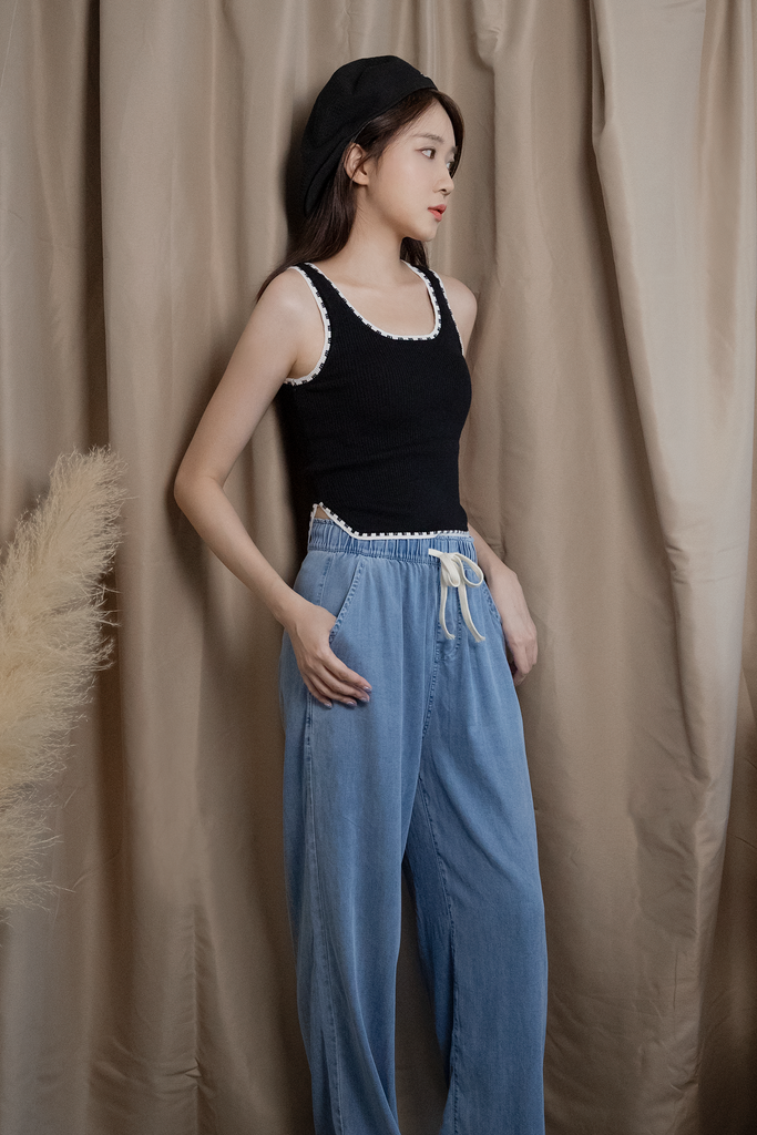 Contrast Trim Tank Top