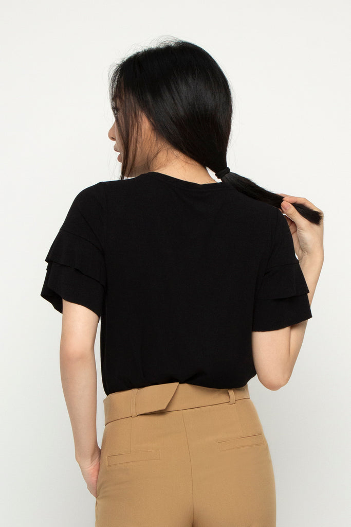 Ruffled Sleeve Knit Top