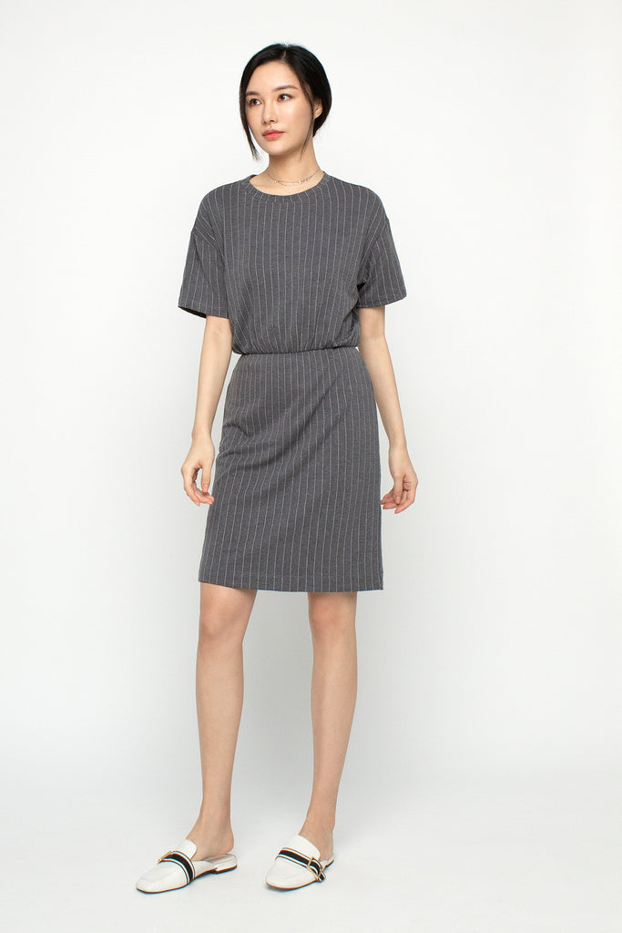 Ribbed Gathered Dress