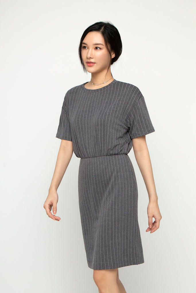 Ribbed Gathered Dress