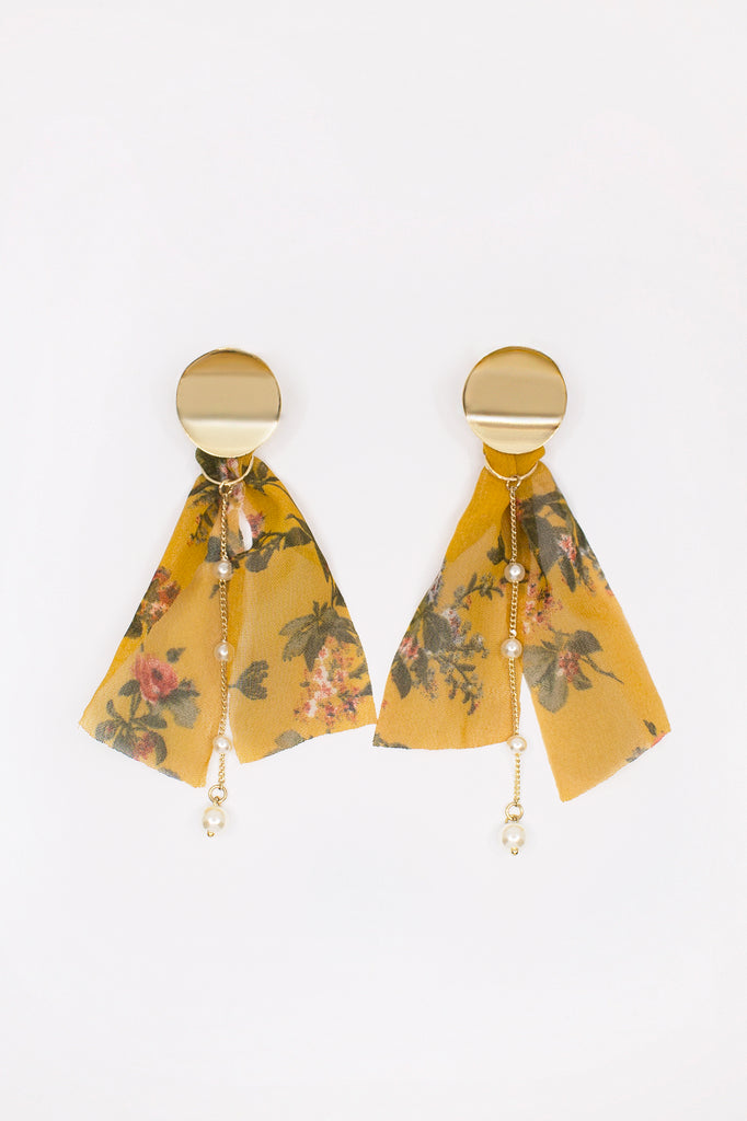 Chiffon Pearl Earrings